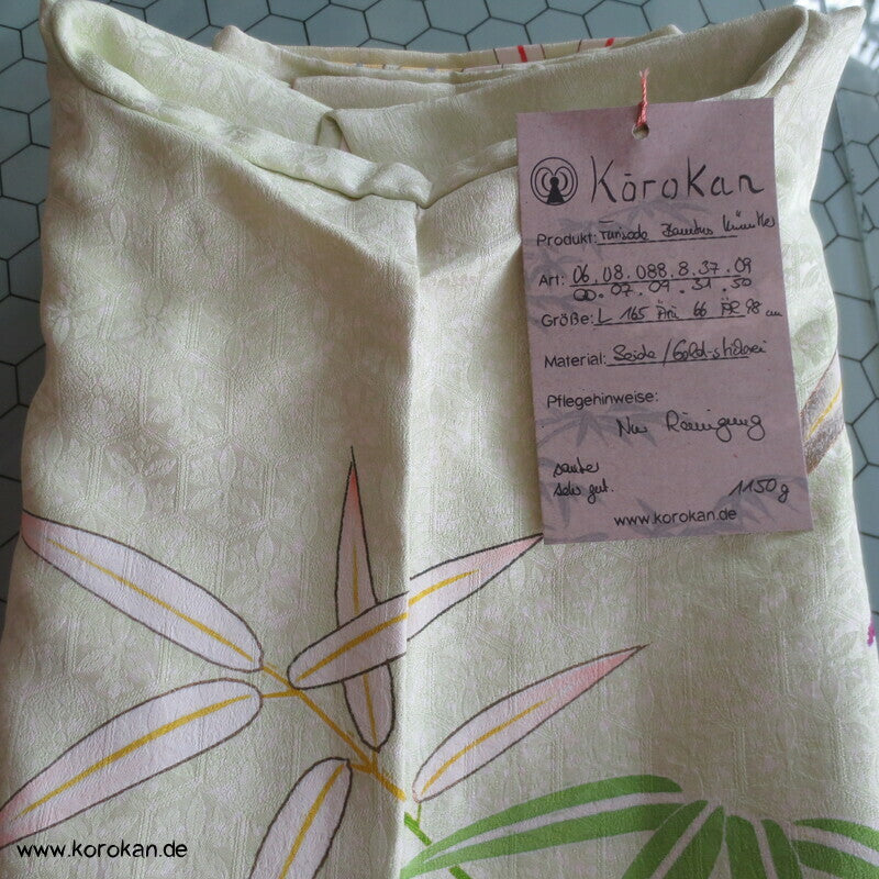 Künstler Furisode, unterschiedlichste Bambusblätter