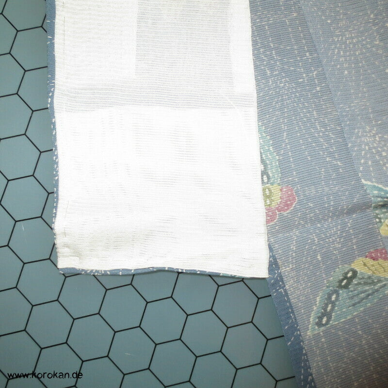 Schmetterlingsdruck Hitoe Kimono, Rho Seide