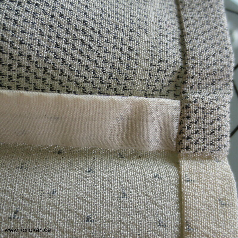 japanischer Kasuri Arabesken in Crepe Georgette Tsumugi Seiden Hitoe Kimono