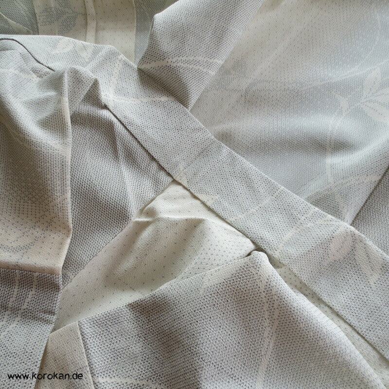 japanischer Kasuri Arabesken in Crepe Georgette Tsumugi Seiden Hitoe Kimono