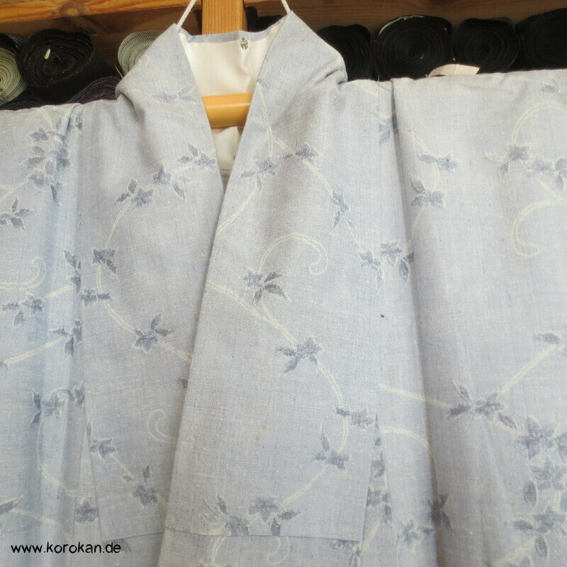 blasshellblau Arabesken Kasuri Tsumugi Kimono