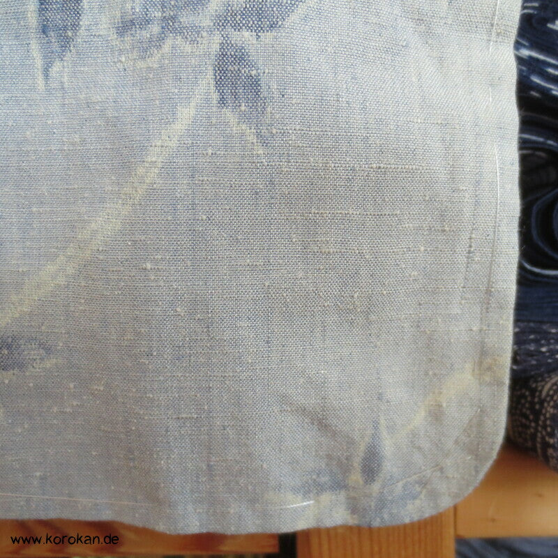 blasshellblau Arabesken Kasuri Tsumugi Kimono