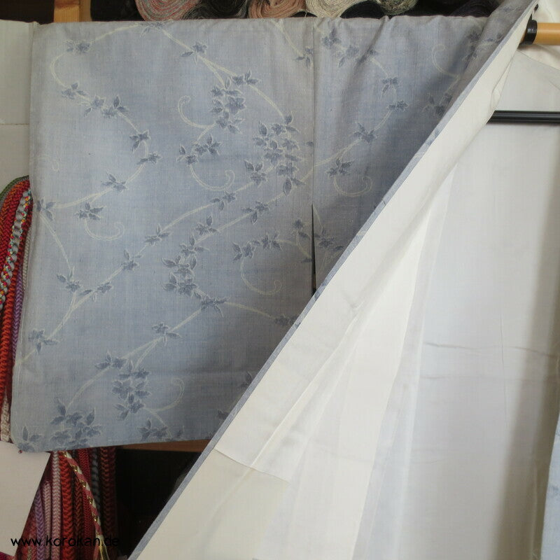 blasshellblau Arabesken Kasuri Tsumugi Kimono