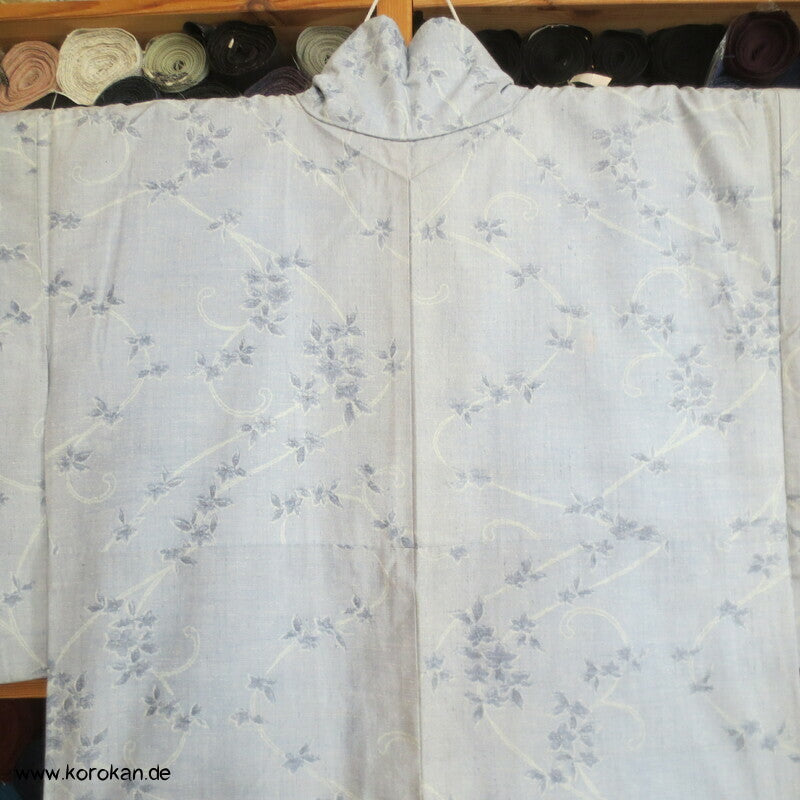 blasshellblau Arabesken Kasuri Tsumugi Kimono
