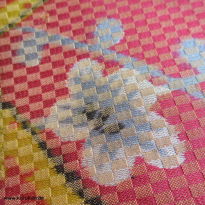 Sakura auf gewebtem Ichimatsu Karo Seiden Haori