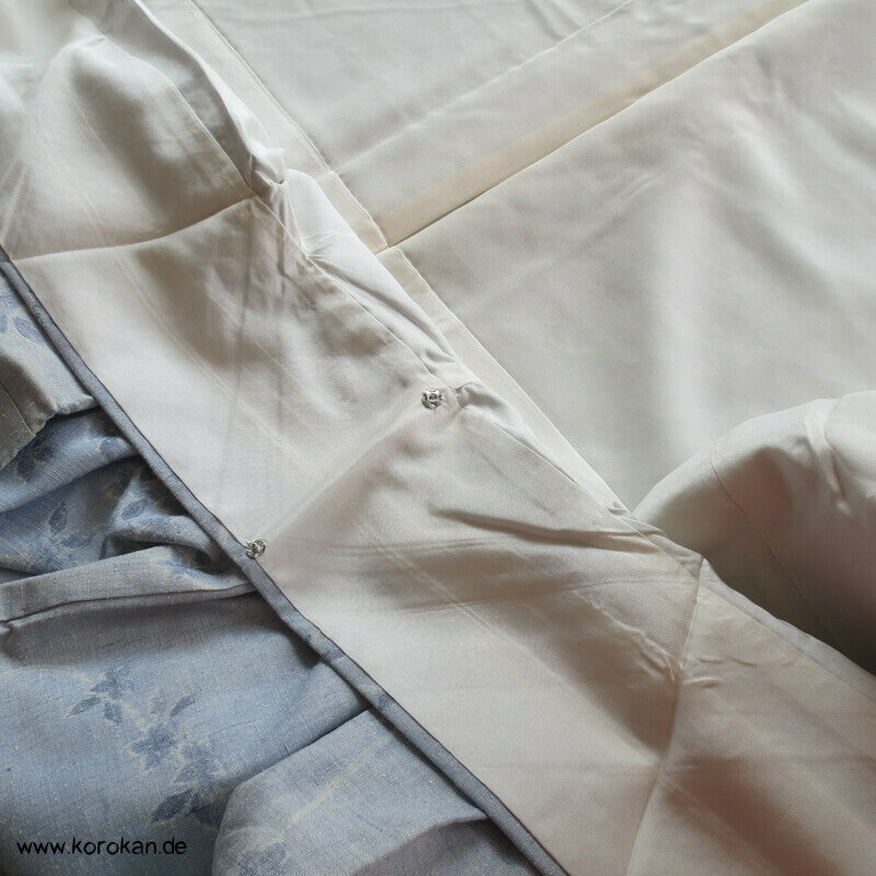 blasshellblau Arabesken Kasuri Tsumugi Kimono