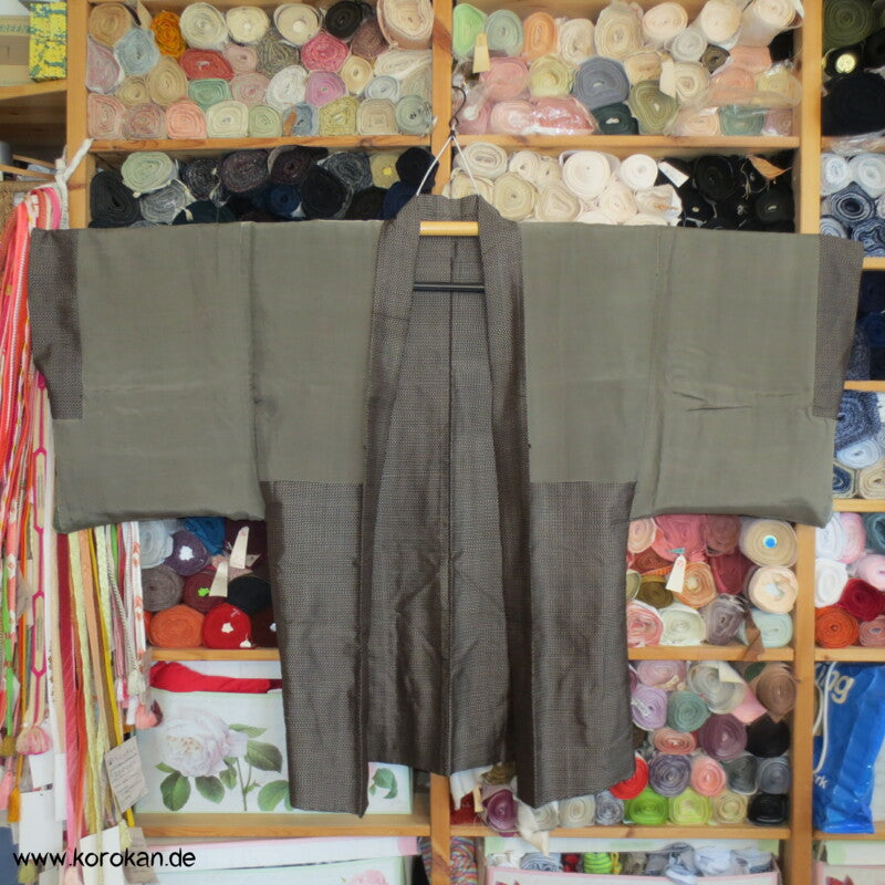 Fuji San, Boot Futter, Haori Jacke aus braunem Tsumugi