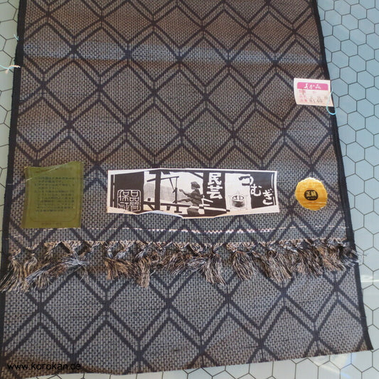 Rauten Kett Kasuri , dunkelblau - grau Tsumugi Kimono Seide Stoffrolle