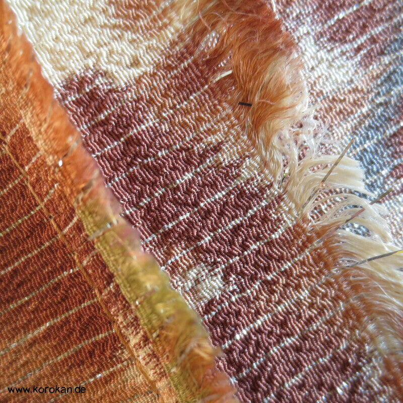 Herbstblätterzweige Seide / Rayon / Lurexstreifen Kimono Krepp