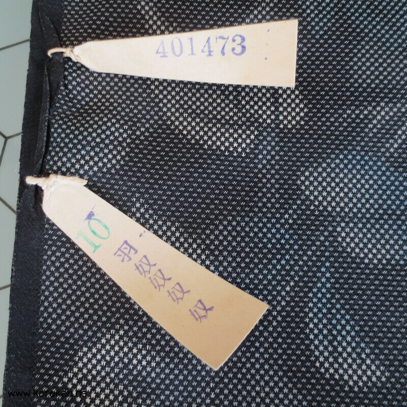 Blätter graublau in anthrazit Kasuri Tsumugi Seide Tanmono