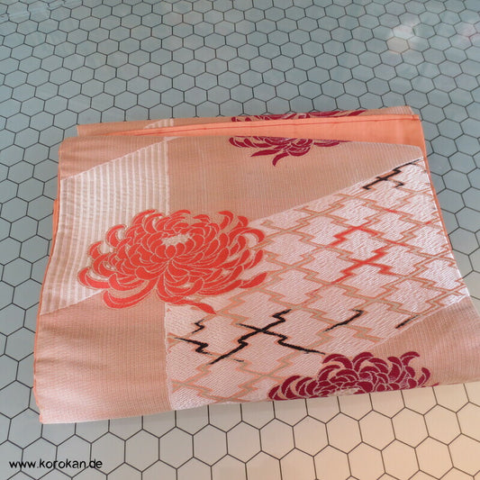 Japanischer Seidenbrokat Kiku und Matsukawabishi Nagoya Obi Kimonogürtel