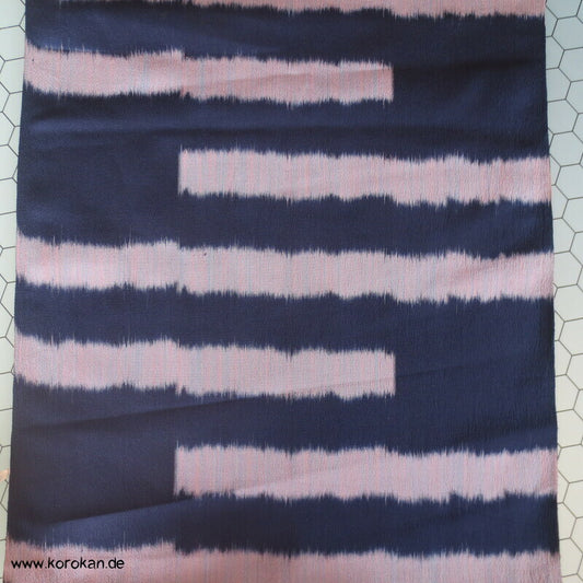 Kasuri Streifen, Ikat Technik Kimono Seidencrepe