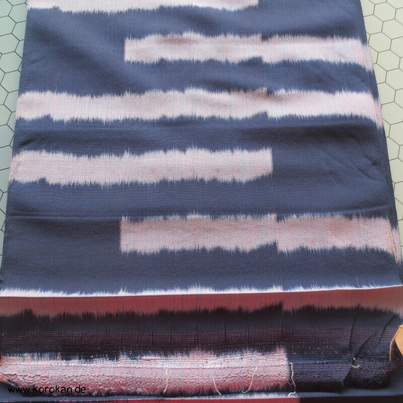 Kasuri Streifen, Ikat Technik Kimono Seidencrepe