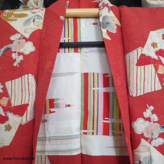 Bücher und Blumenzweige Haori Seidendamast