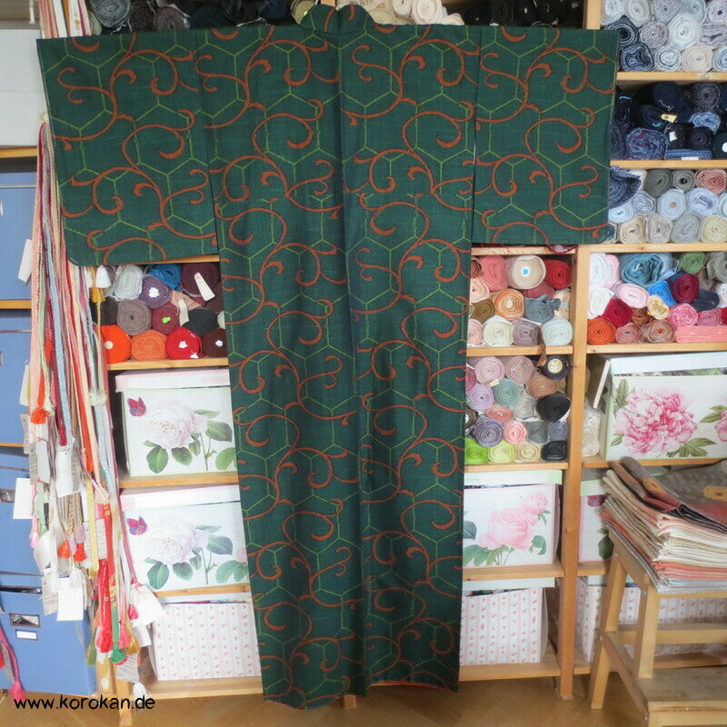 Japan Kikko, Arabeske Kasuri Tsumugi Seiden Kimono