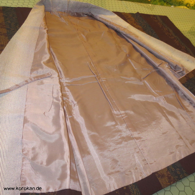 gedeckte Blumenstreifen Dochugi Kimonojacke