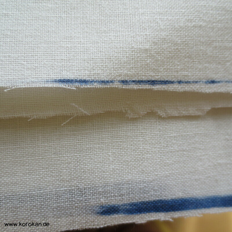 Karieba Yukata Stoff mit Walen in Wellen, Blaudruck