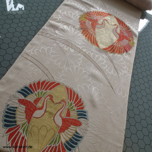 Araihari Furisode Kranich Seidendamast mit Stickerei