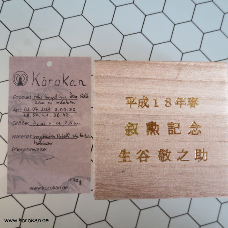 rote Stempelfarbe in Chrysanthemen vergoldete Metalldose