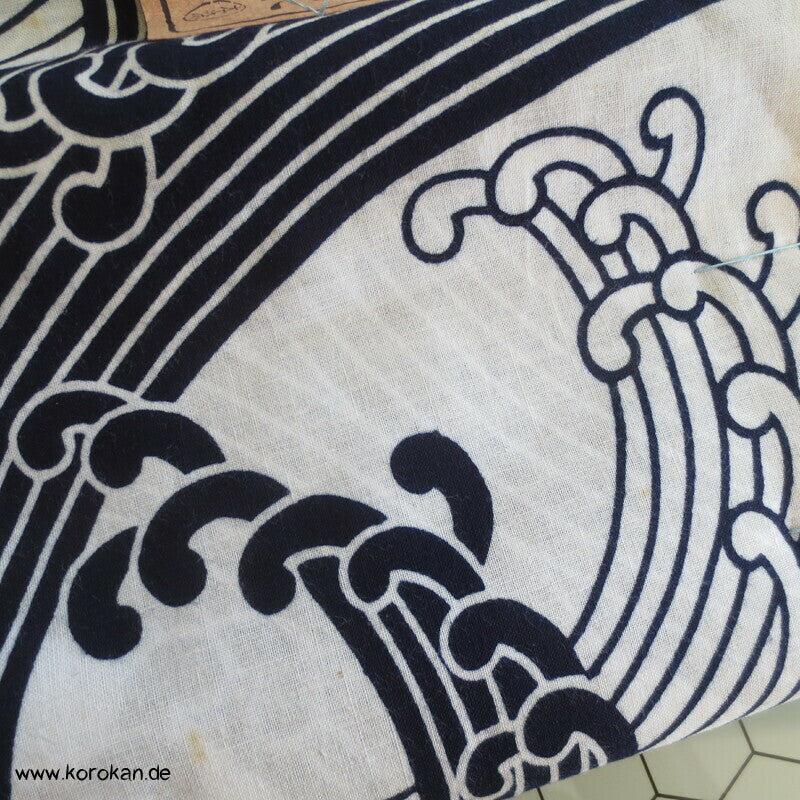 Wellen und Kanji originalgehefteter japanischer Yukata Kimono Baumwoll Stoff