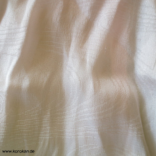 Shibori Chrysanthemen auf Fluss Obiage