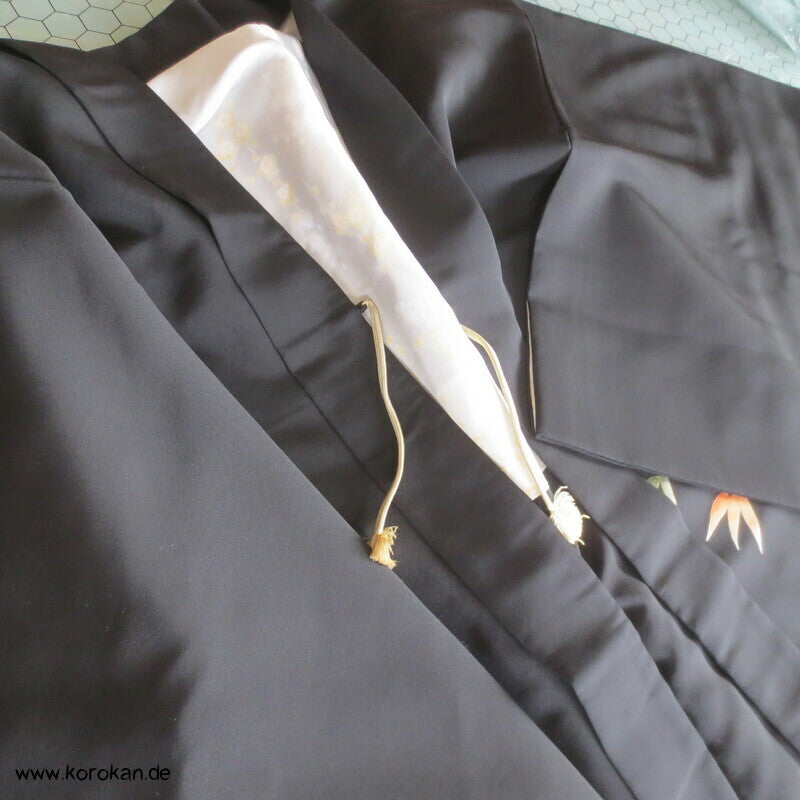 japanische Haori Kimono Jacke mit gemaltem Bambus auf schwarz