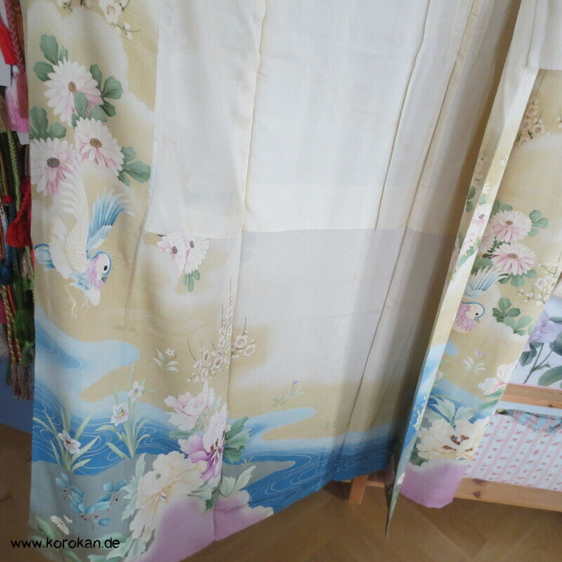 Furisode ? Nakagi? antiker Kimono, leicht mit Mandarinenten