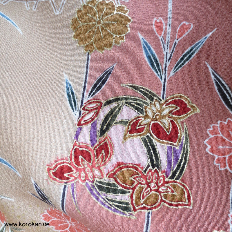 Sakura und Ume Blüten an Zweigen Komon Seiden Kimono