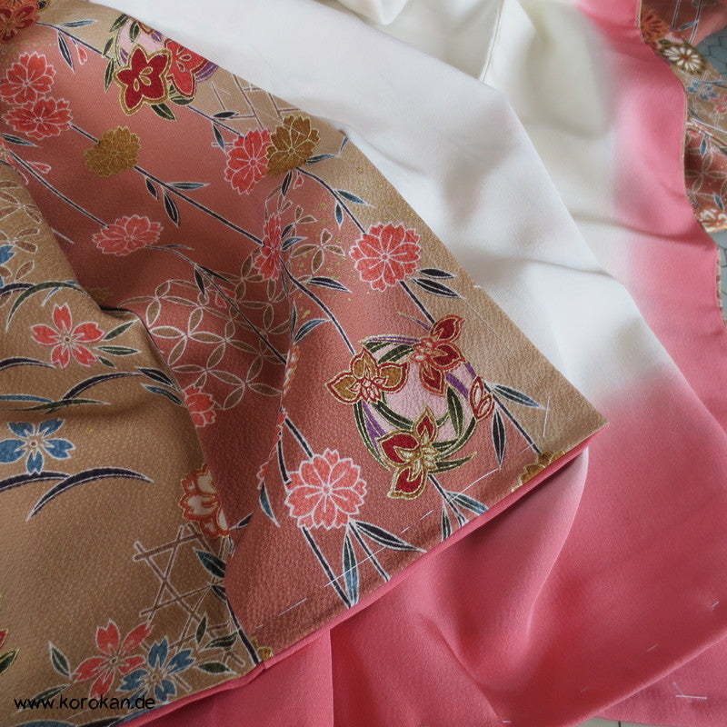 Sakura und Ume Blüten an Zweigen Komon Seiden Kimono