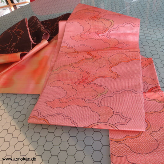 Wolken im Sonnenuntergang Nagoya Seiden Brokat Obi Kimonogürtel