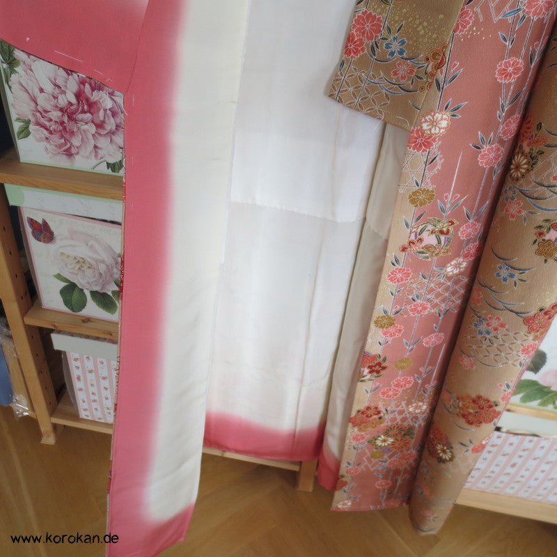 Sakura und Ume Blüten an Zweigen Komon Seiden Kimono