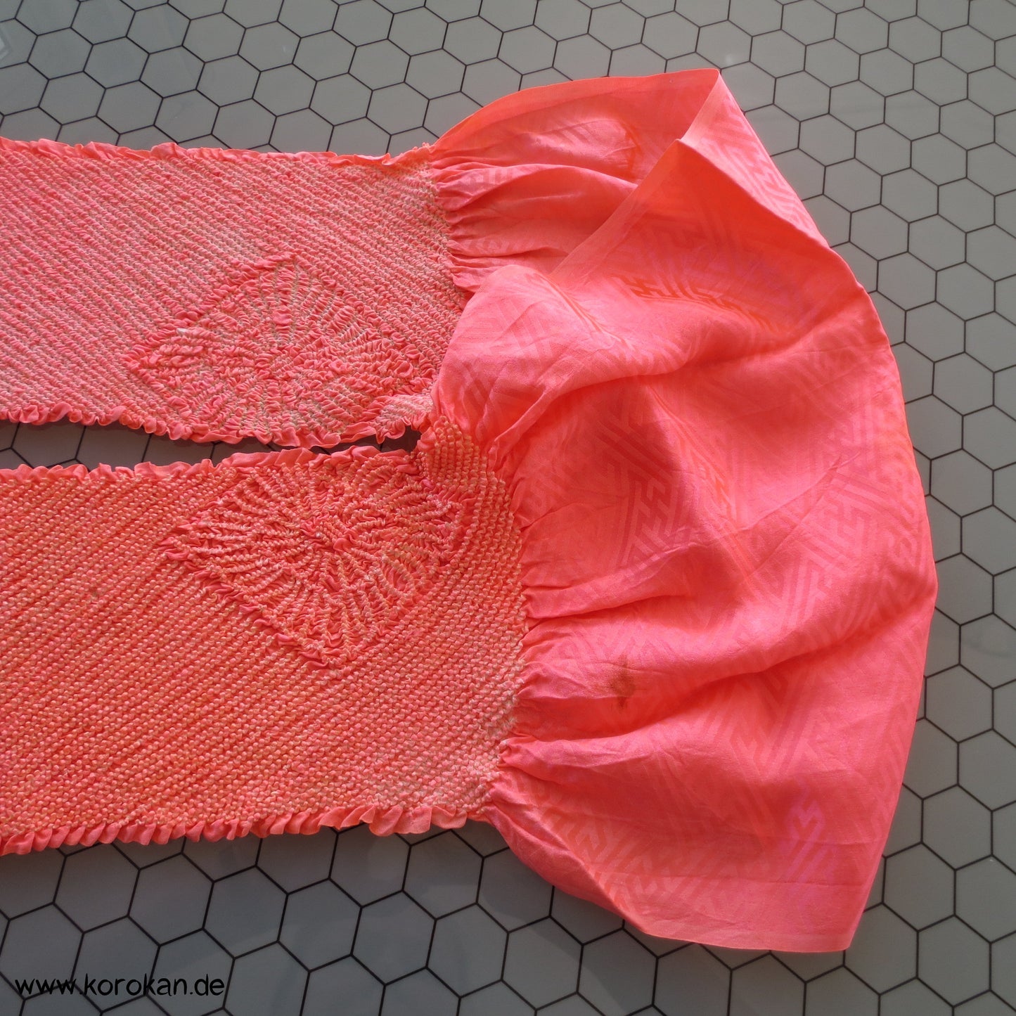 Shibori Sayagata Rinzu Damast Seide Obiage