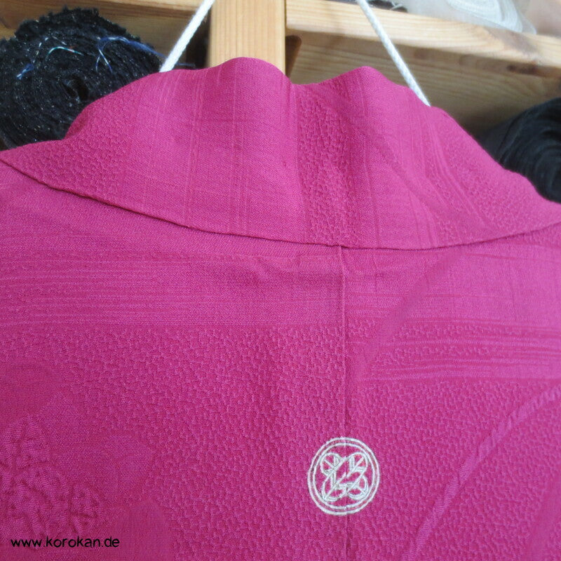 pinkfarbige Seiden Matelassé Mangiku Haori
