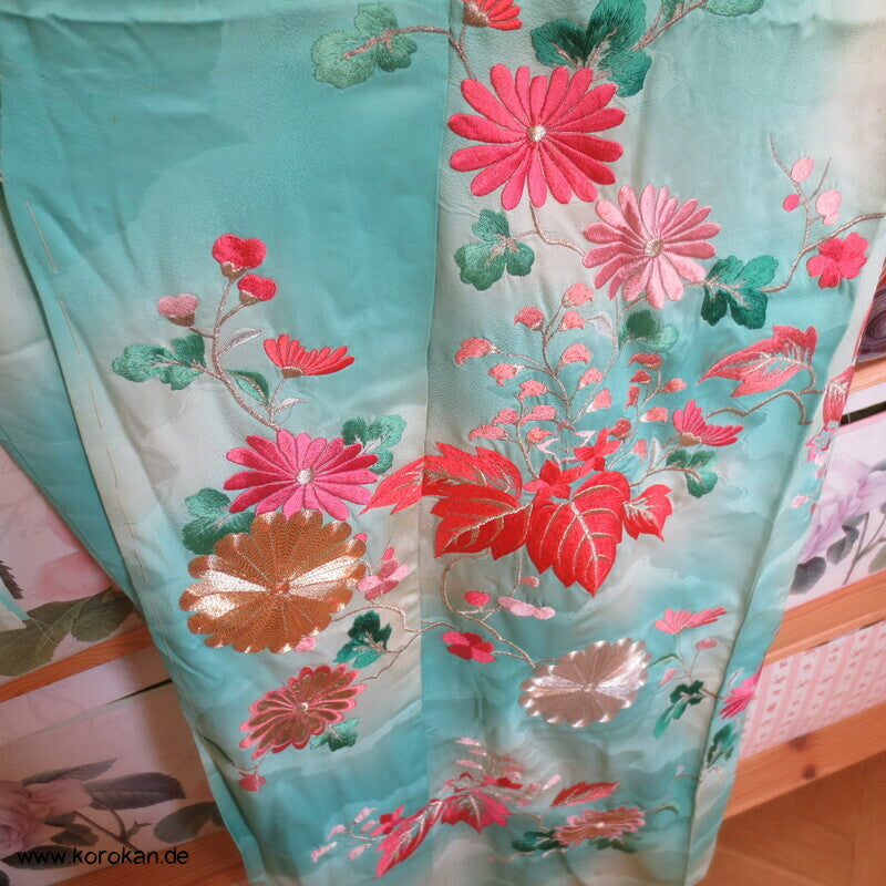 türkis Bokashi, üppige Stickerei Araihari Stoffstücke Seiden Karieba Furisode