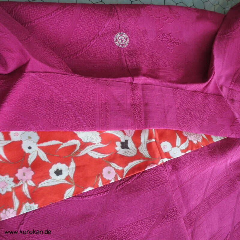 pinkfarbige Seiden Matelassé Mangiku Haori