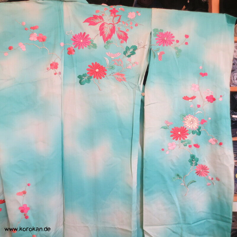 türkis Bokashi, üppige Stickerei Araihari Stoffstücke Seiden Karieba Furisode