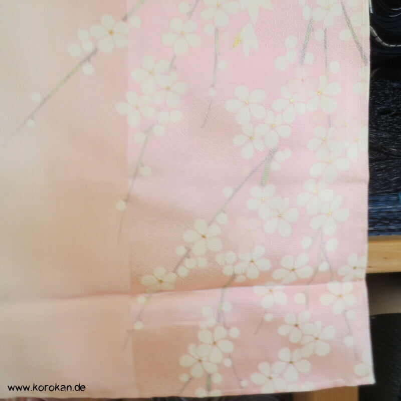 Sakura Seide mit Golddruck Juban Unterkimono