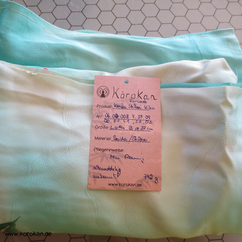 türkis Bokashi, üppige Stickerei Araihari Stoffstücke Seiden Karieba Furisode