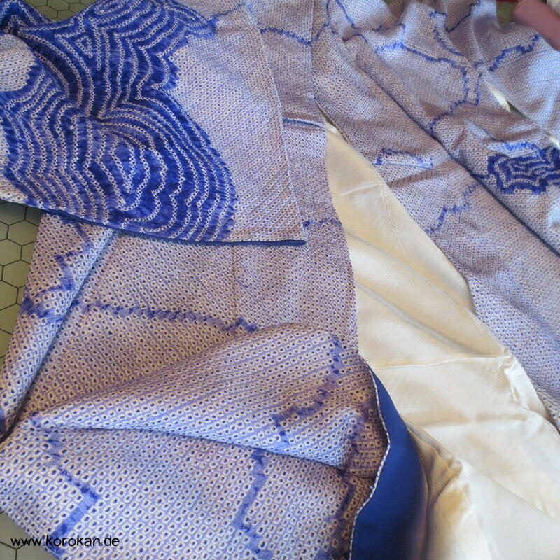 Komon Kimono Full Shibori Seiden Wolken