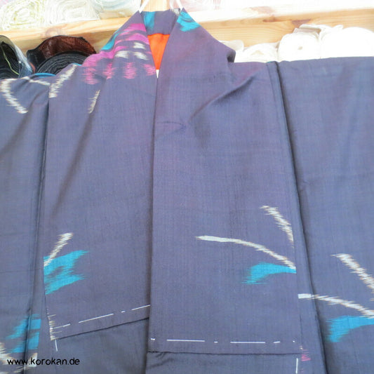 Japan Art Deco Chrysanthemen auf schwarz Meisen Seiden Kimono