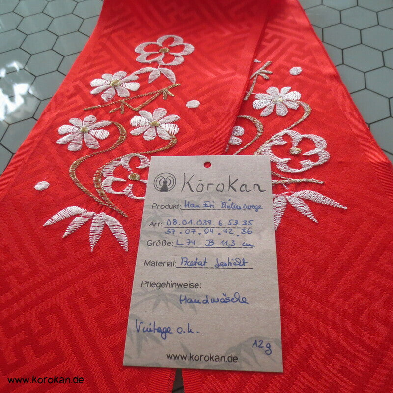 roter bestickter Han Eri