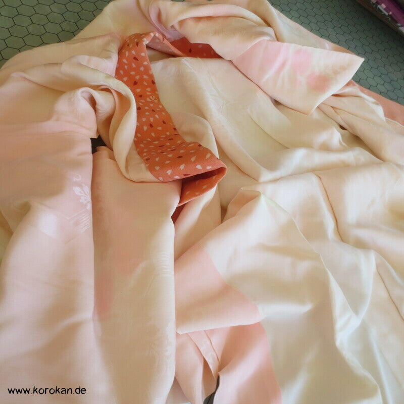 Kikko Seide Juban Unterkimono, apricot Kragen