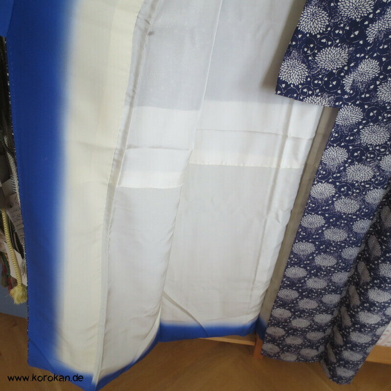regelmäßige Chrysanthemen Komon Kimono