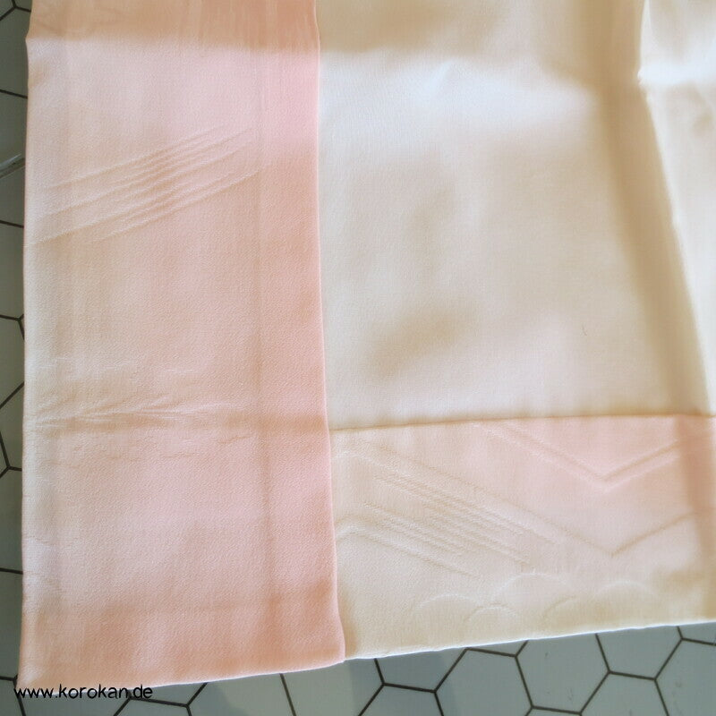 Kikko Seide Juban Unterkimono, apricot Kragen