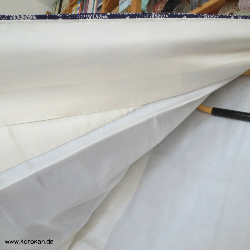 regelmäßige Chrysanthemen Komon Kimono