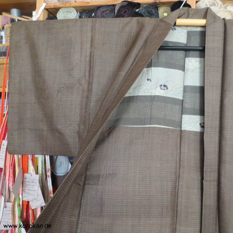 hellbraune Kasuri Tsumugi Seide Haori Kimono Jacke, Reisgarbenfutter