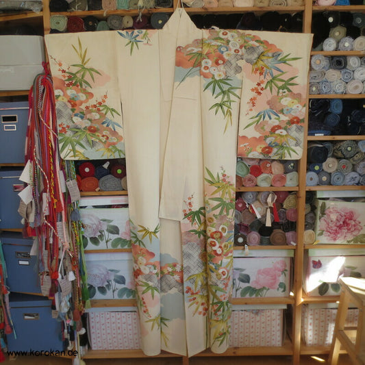 Bambus, Blüten, Goldstickerei Homongi Kimono