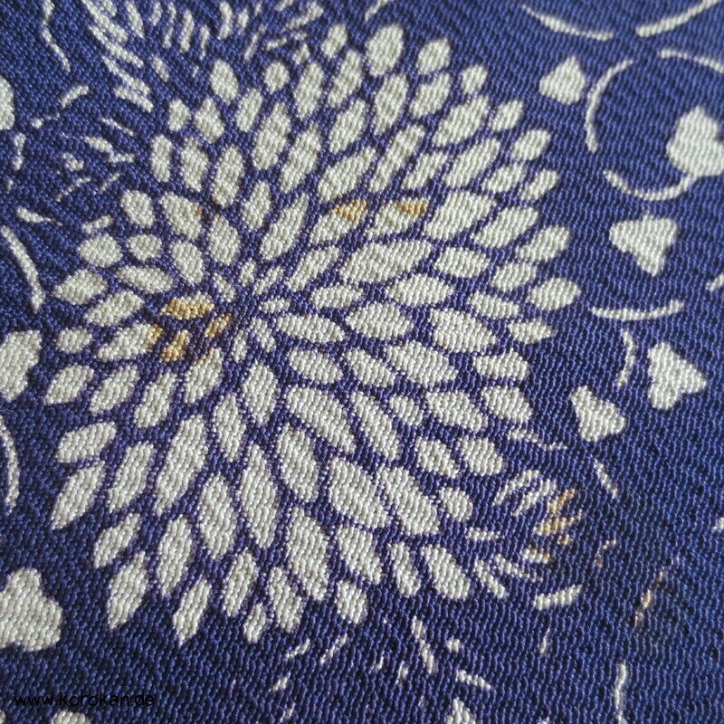 regelmäßige Chrysanthemen Komon Kimono