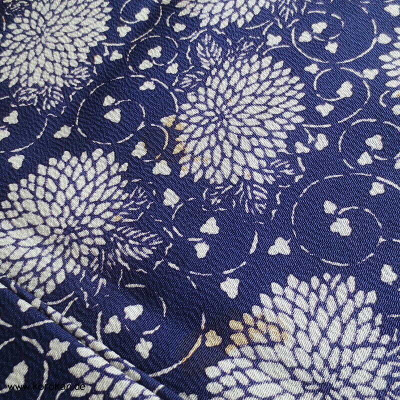 regelmäßige Chrysanthemen Komon Kimono