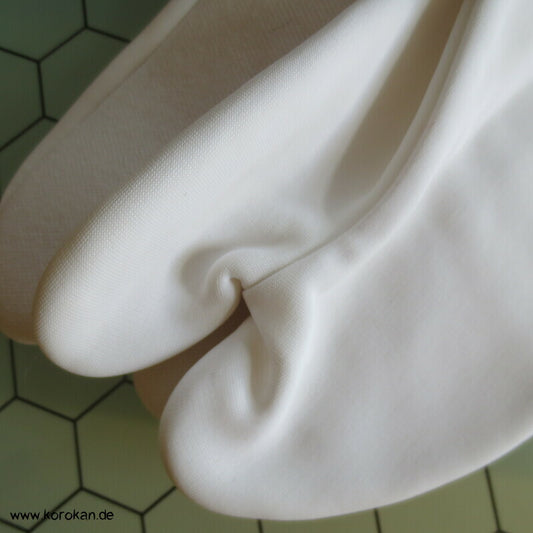 weiße Stretch Tabi Socken mit 5 Haken, Gr. 36